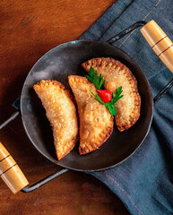 Por&ccedil;&atilde;o de mini pasteis feito em casa