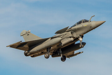 Avión de combate, reactor militar