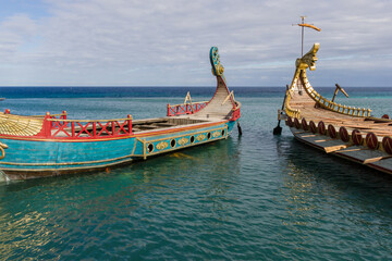 Fototapeta na wymiar two boats on the water