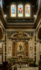 Obraz premium Side chapel of the Basilica del Sacro Cuore di Gesù, renaissance revival styled church in Rome, Italy 