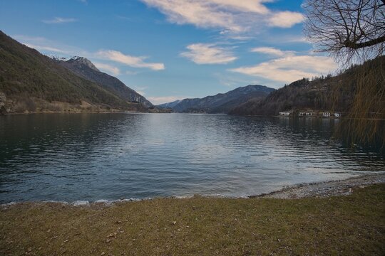 lago di ledro val di ledro trentino garda