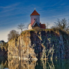 Historische Bergkirche auf dem Kirchberg und am Steinbruch in Beucha, Sachsen, Deutschland 