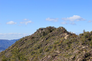 湖南アルプス堂山の山頂付近