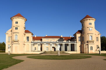 Fototapeta na wymiar Schloss Rheinsberg am Grienericksee