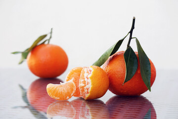 Still life with juicy tangerines - 733066990