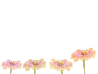 ピンクの花が並ぶ水彩イラスト