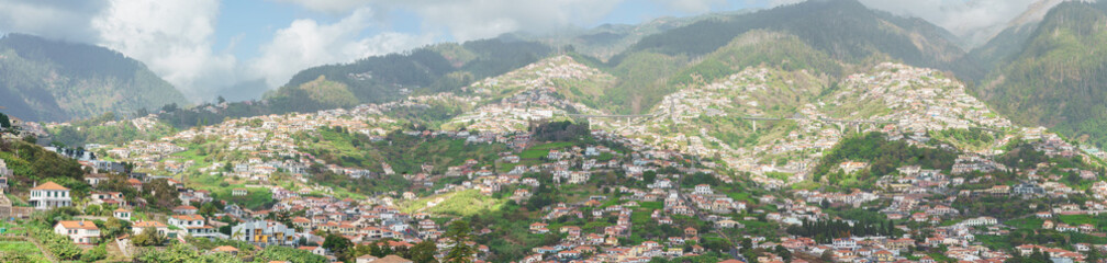 Fototapeta na wymiar Panorama von Funchal auf der Insel Madeira