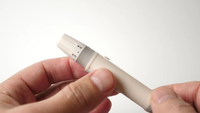 Lancet (scarifier) ​​for taking blood for analysis.