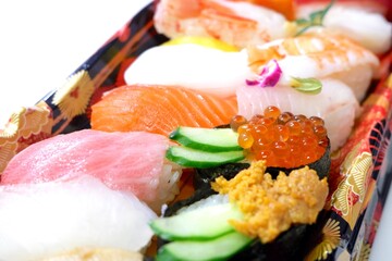 スーパーのお寿司