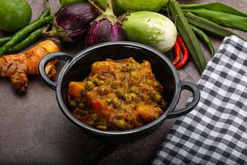 Indian traditional cuisine Aloo mutter
