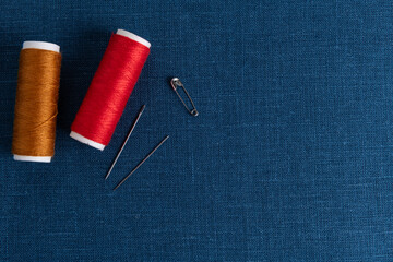 Simple sewing background, dark blue linen textile - 733417392