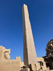 Obelisk im Tempel von Karnak