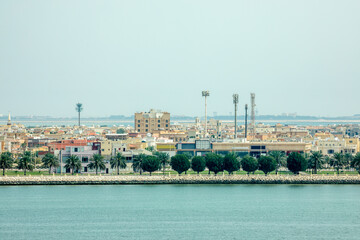 Obraz premium Dammam coastline downtown panorama view from Murjan island, Saudi Arabia
