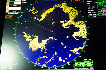 Display of radar, radio, AIS and ECDIS screens in the ship simulator navigation room
