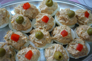 deviled eggs with tuna