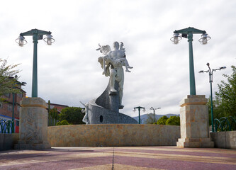 "Beautiful sculpture of an angel located in the La Pastora Huarazina Boulevard.
