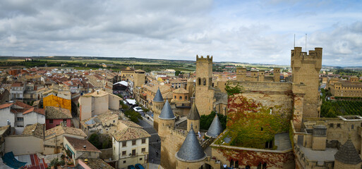panoramique sur les toits château d'Olite dans le pays de Navarre en Espagne
