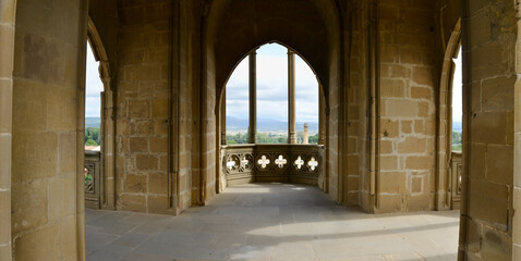 panoramique sur arche dans  une tour du château d'Olite dans le pays de Navarre en Espagne