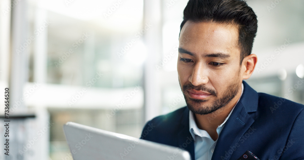 Aufkleber tablet, online and business man in office for research project, website review and internet. corpora