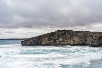 Fototapeta na wymiar Rugged coastline of Kangaroo Island at Little Sahara
