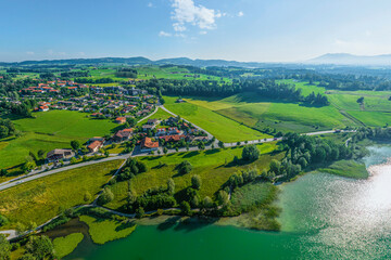 Fototapeta na wymiar Ausblick auf Schwarzenbach am Weißensee anahe Füssen im Ostallgäu