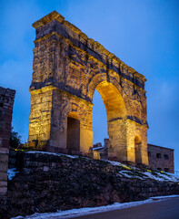 Roman arch of Medinaceli. Soria, Castilla y Leon, Spain. - 733777326