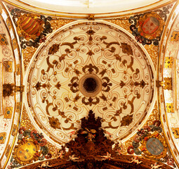 Cúpula semiesférica de la Iglesia del Carmen, Antequera, provincia de Málaga, Andalucía, España - obrazy, fototapety, plakaty