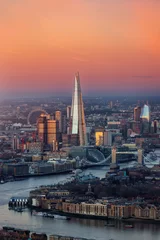 Gordijnen Londen Elevated view of the urban London skyline during dawn just before sunrise, England  © moofushi