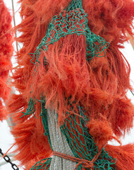 Detail eines Fischernetzes auf einem Fischkutter