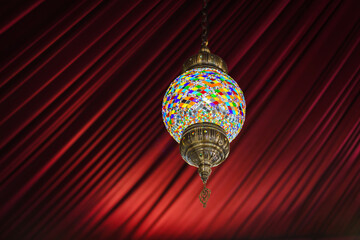 Obraz premium Beautiful Traditional Arabian Turkish ceiling lamps and light bulb decorations for interior home and living interior architecture.