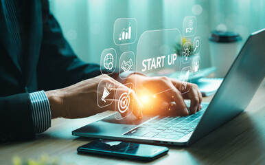 Global tech startup innovates to connect customers worldwide. Emphasizes creativity, resource...