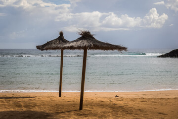Umbrellas on the beach. - 733964355
