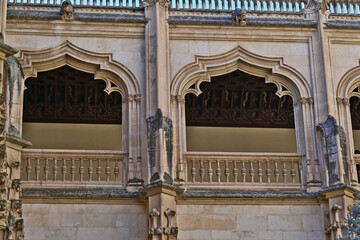 Toledo: Chiostro interno del Monasterio de San Juan de los Reyes -  Spagna