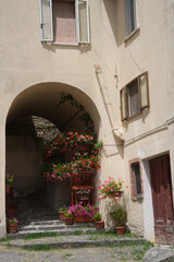 Fototapeta na wymiar Carovilli, old town in Molise, Italy