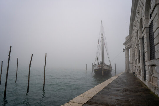 Venezia nella nebbia