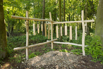 Waldxylophon oder Klangspiel im Wald