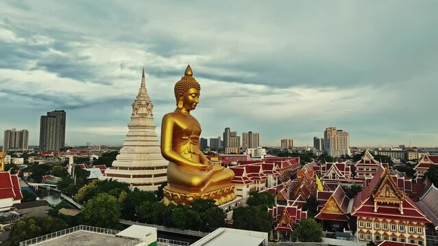 Giant Buddha statue in Wat Paknam Phasi Charoen in Bangkok, Thailand.