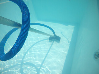 aspirador em fundo de piscina limpeza 
