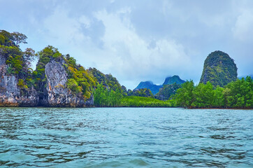 Fototapeta na wymiar The boat trip along the coast of Ko Thalu Ok Island, Thailand