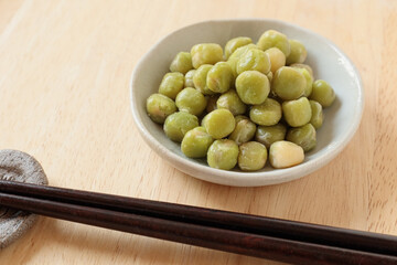 煮た青エンドウ