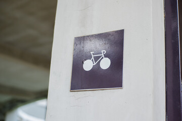 bicycle parking symbol
