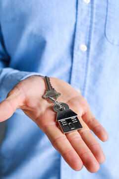 Buy or Selling House is one of the best investment - real estate agent - buyer or seller 
