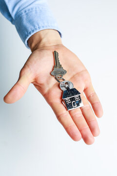 Buy or Selling House is one of the best investment - real estate agent - buyer or seller 