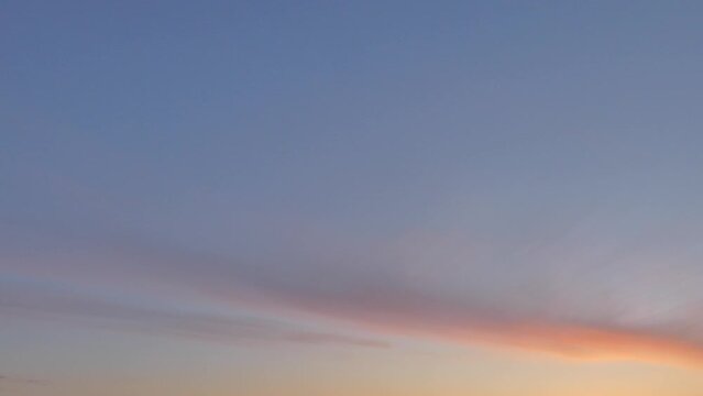 グラデーションの美しい夕日の空