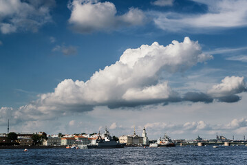 Naklejka premium Panorama of St Petersburg, Russia, with Palace bridge over Neva river, golden dome of St Isaac cathedral, Admiralty building and Rostral Column