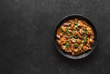 Beef stroganoff with mushrooms