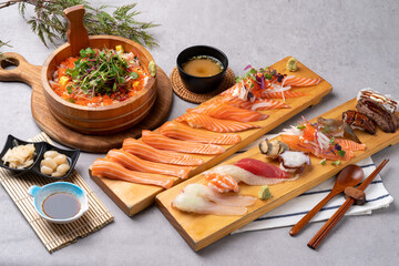 Japanese food, sashimi, salmon, flatfish, shrimp, sushi, soy sauce, sashimi bibimbap, conch,...