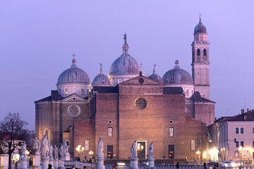 La Basilica Santa giustina di Padova, Italia