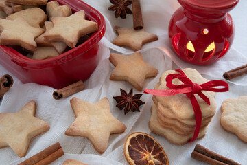 Tasse de café et biscuits pour la Saint-Valentin