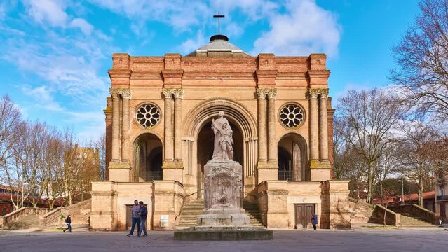 Timelapse Saint-Aubin church in Toulouse, France. It was built in 1847 by architect Jean-Marie-Therese-Auguste Delort on an old cemetery in style that combines Gothic, Romanesque and Byzantine arts.
